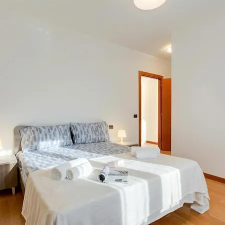 Appartamento Magnolia - New Center- Happy Laveno-Mombello