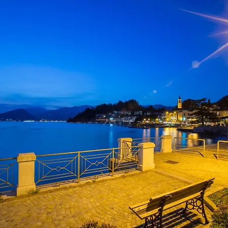 Magnolia - New Center- Happy Laveno-Mombello